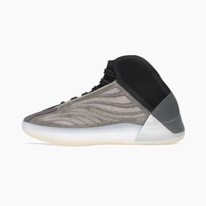Yeezy QNTM Barium Size 15
